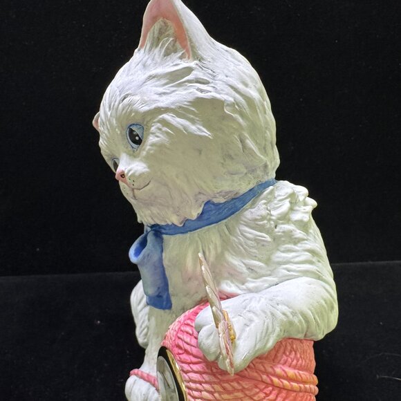 Purr-fect Time Cat & Ball of Yarn Quartz Clock by Maggie Murphy limited ed. 1498 - Picture 3 of 11